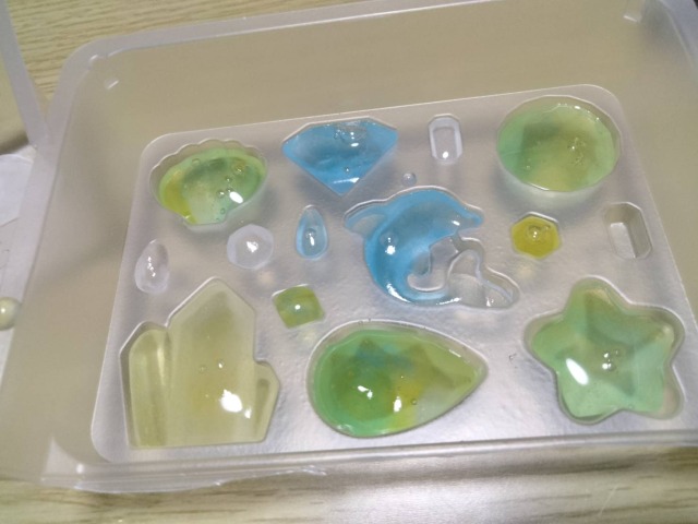 クラシエぷるるん宝石ゼリー